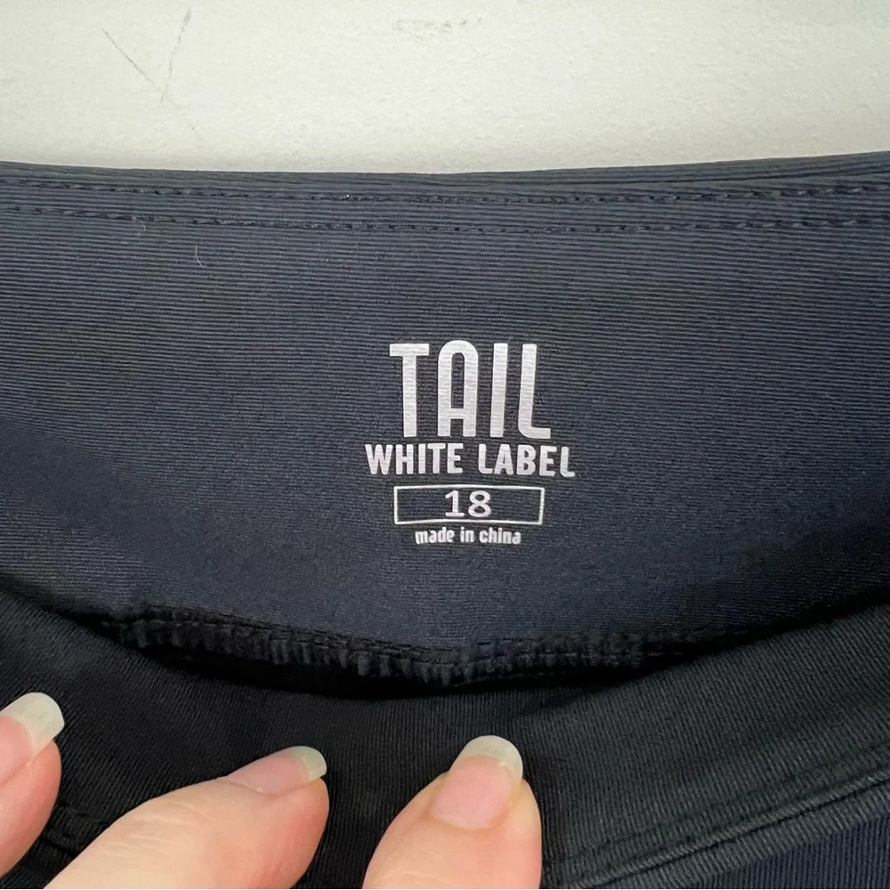Tail white label